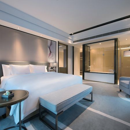 Crowne Plaza Hangzhou Qiantang - The Subway Can Reach The West Lake Scenic Area As Well As The Airport And High-Speed Rail Station, Adjacent To Jinsha Lake And Longfor Paradise Walk מראה חיצוני תמונה