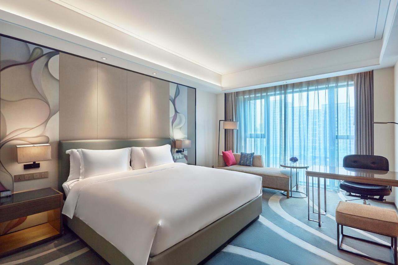 Crowne Plaza Hangzhou Qiantang - The Subway Can Reach The West Lake Scenic Area As Well As The Airport And High-Speed Rail Station, Adjacent To Jinsha Lake And Longfor Paradise Walk מראה חיצוני תמונה