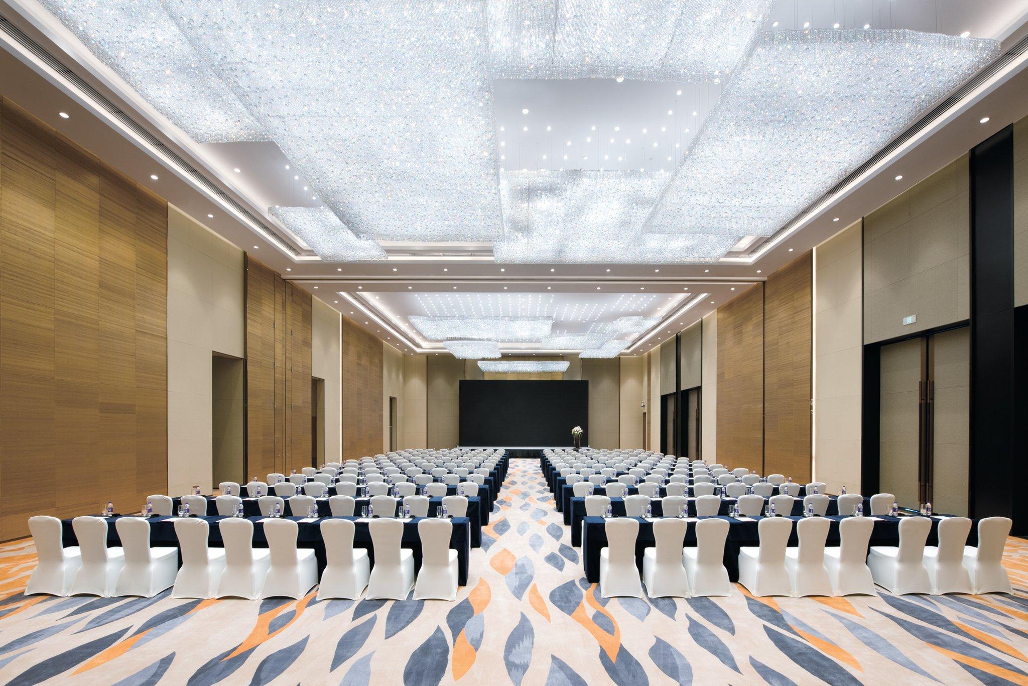 Crowne Plaza Hangzhou Qiantang - The Subway Can Reach The West Lake Scenic Area As Well As The Airport And High-Speed Rail Station, Adjacent To Jinsha Lake And Longfor Paradise Walk מראה חיצוני תמונה