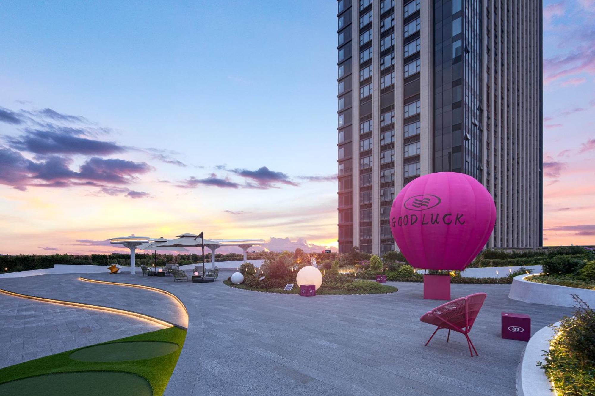Crowne Plaza Hangzhou Qiantang - The Subway Can Reach The West Lake Scenic Area As Well As The Airport And High-Speed Rail Station, Adjacent To Jinsha Lake And Longfor Paradise Walk מראה חיצוני תמונה